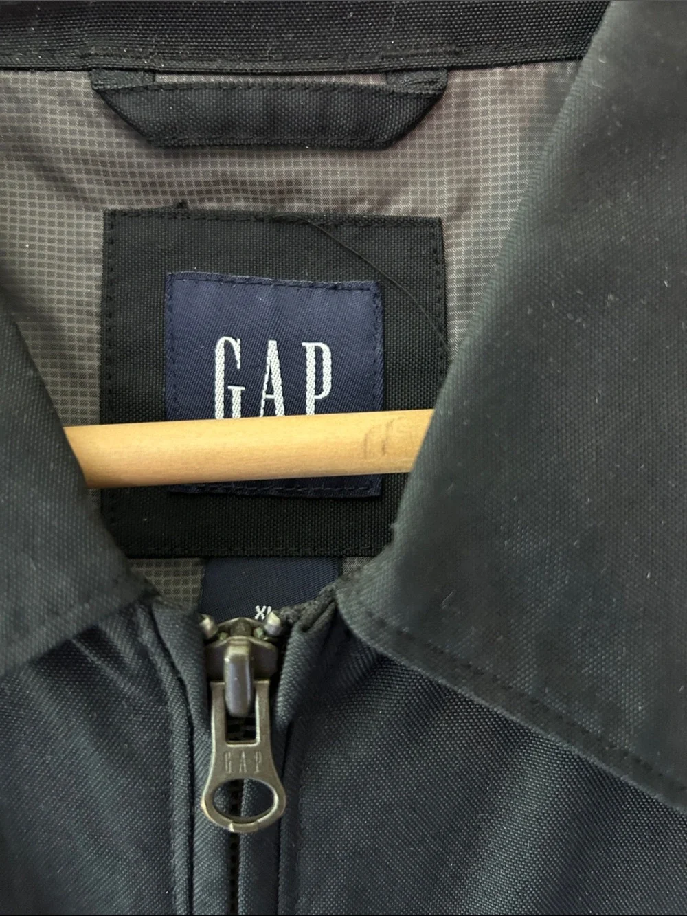 GAP Men's Black Lightweight Zip-Front Shirt Jacket